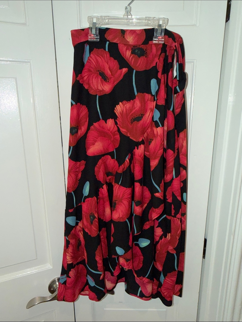H&M Black Maxi Skirt with Red Floral Print